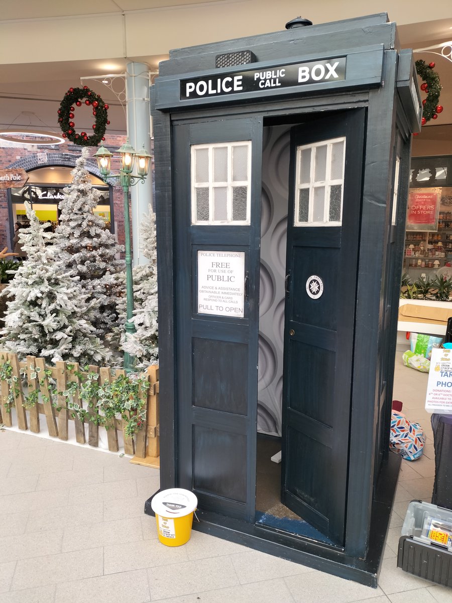 dalekdecimus's tweet photo. Well had an excellent day. Here are some photos.
#dalek #daleks #dalekdecimus #dalekrax #dalekalan
#drwho #DoctorWho
#pudsey #pudseybear #swindon https://t.co/XU9YtGILC0
