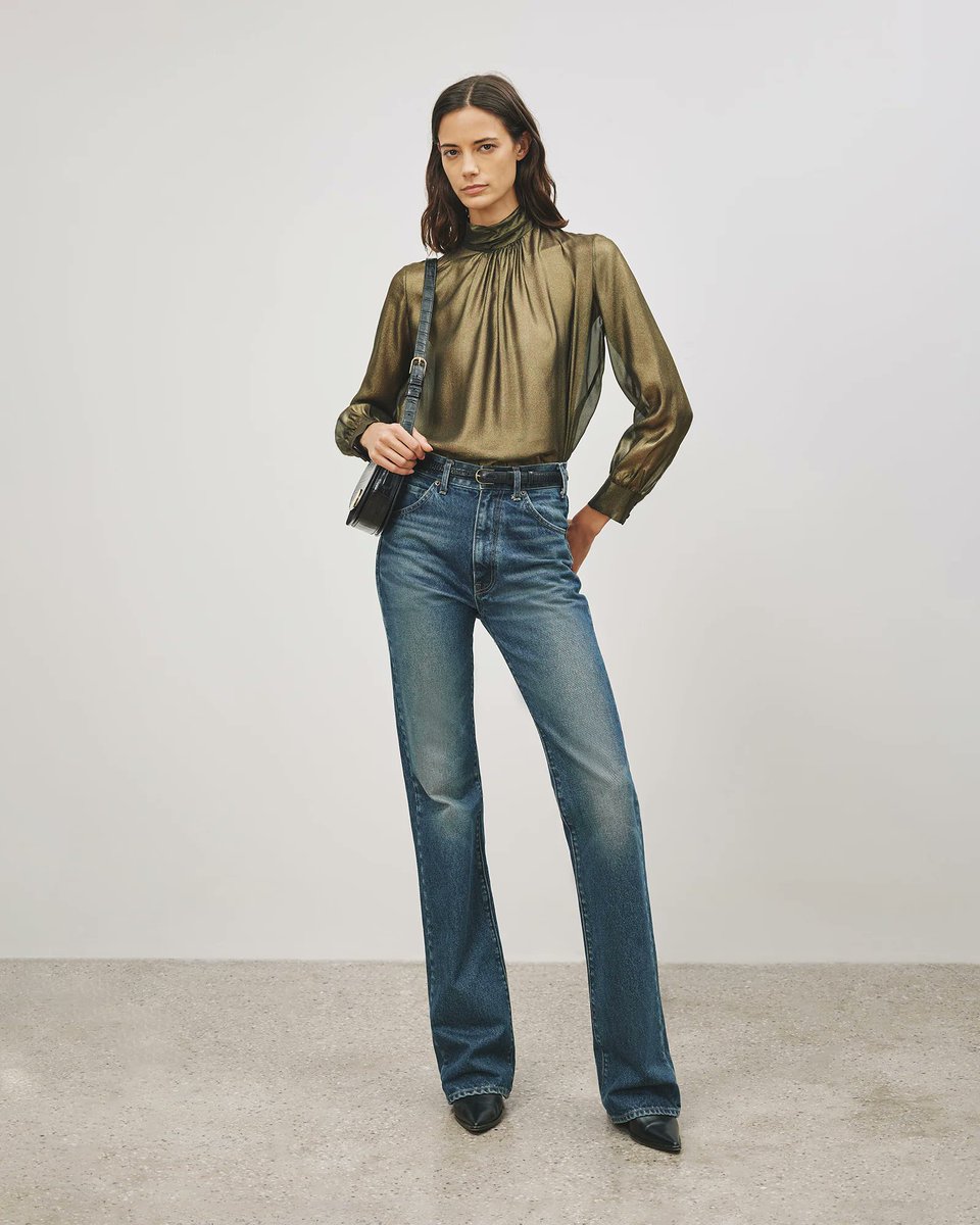kendam_com's tweet image. Nili Lotan Resort 2024 collection lookbook (21 outfits) kendam.com/news/lookbooks… 

#NiliLotan #Resort2024 #Lookbooks #Fashion #Kendam