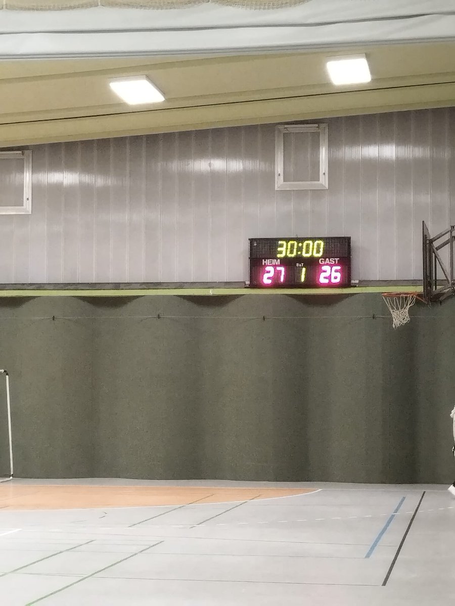 HVL09's tweet photo. Erste Impressionen vom Spiel und ersten Heimsieg in dieser Saison im Spitzenspiel gegen die @esv94_handball.. #luckenwalde #handball #handballplayer #handballpassion #handballtime #handballlife #handballteam #handballmoments #handballplayer #hvl09 #hvl #esv94 #gemeinsam https://t.co/53nPinpjhr