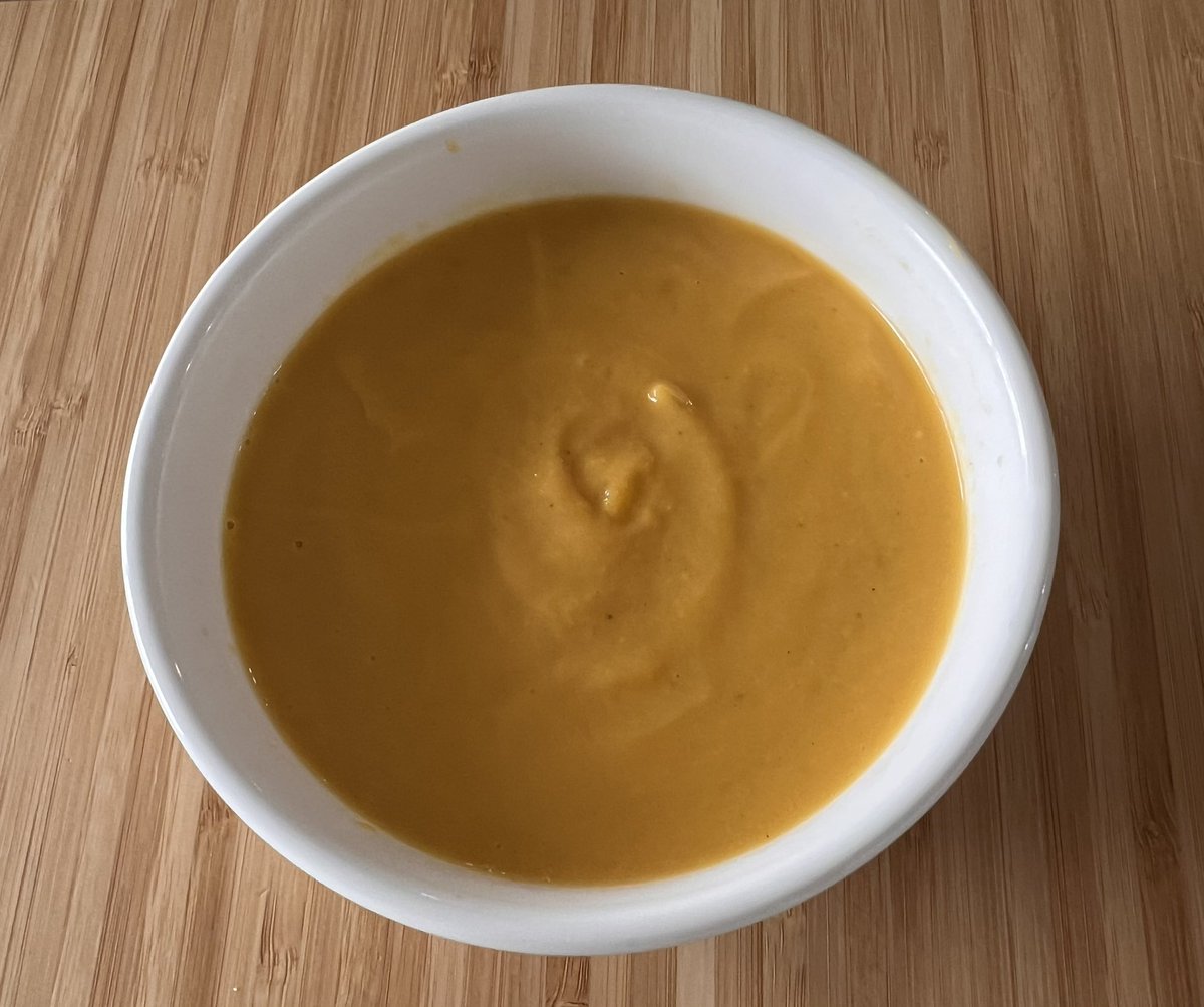TheRealJazzChef's tweet photo. My HCBS Fall Soup features roasted butternut squash, with a hint of honeycrisp apple, @spicejungle Berbere spice, Soccoco leite de coco (coconut milk, and vegetable broth, with a dash of magic. https://t.co/sjbb66NveG