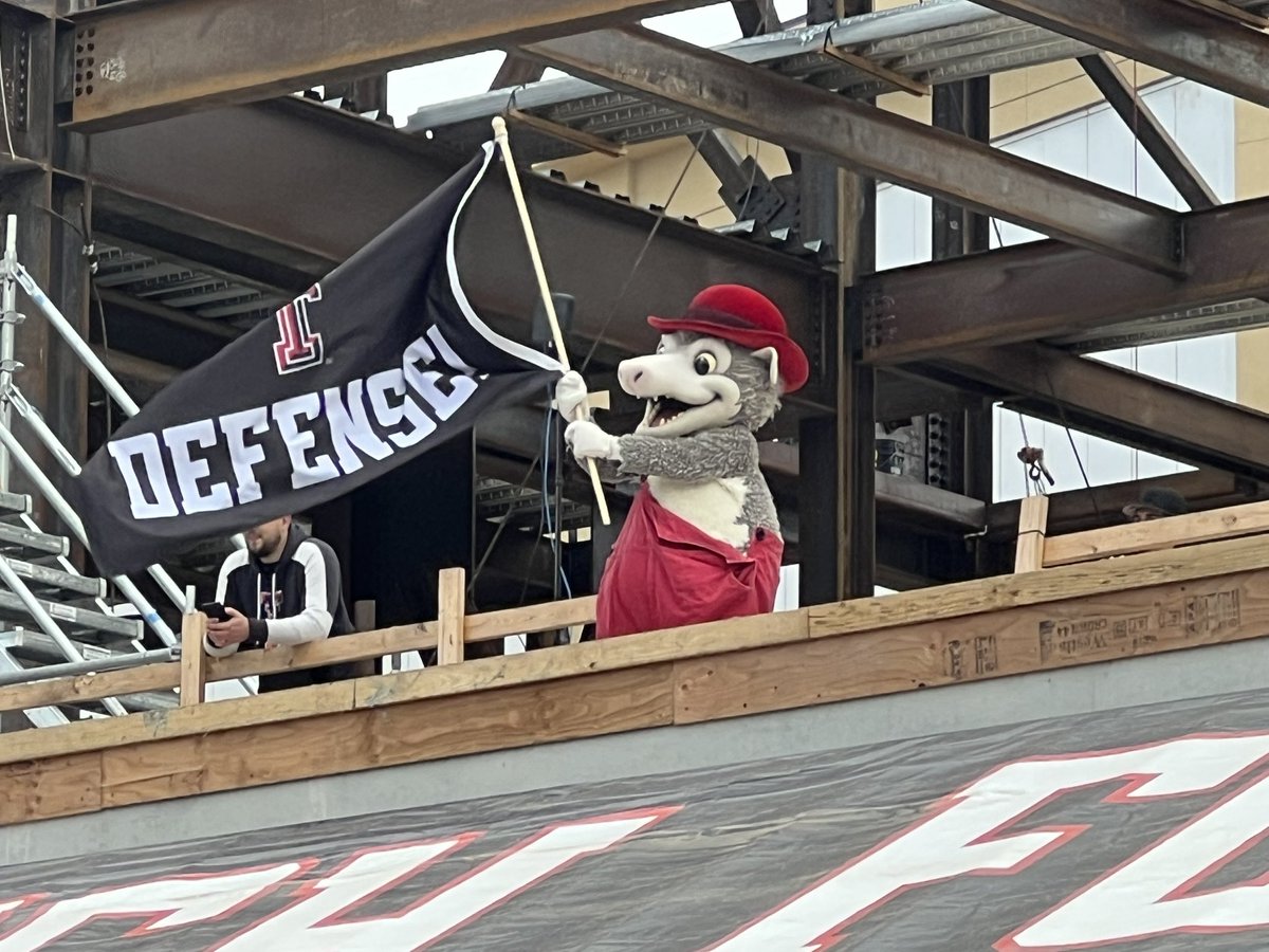 CollieronTV's tweet photo. From here it's possumble. https://t.co/PFySRsKhBG