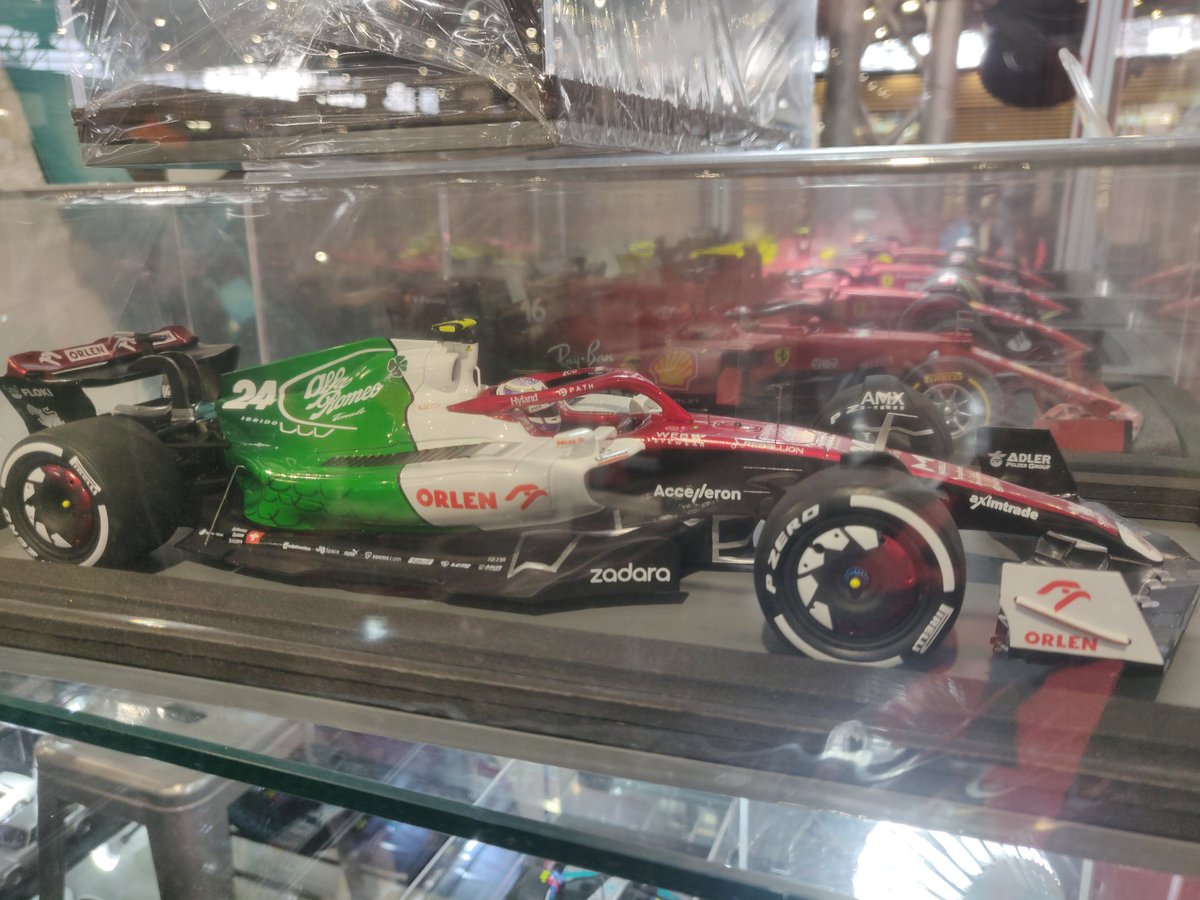 FerrariFM's tweet image. #AlfaRomeo C42 Monza GP #F1 by #Looksmart 1/18 🇮🇹 - @Salon_EpoquAuto 2023
📷 @FerrariFM 
#Epoquauto #Epoquauto2023 #LasVegasGP