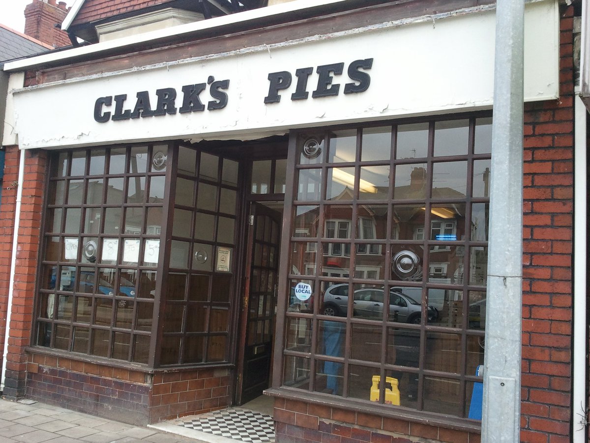 Another part of Cardiff which is famous part of my growing up Clarks pie shop on cowbridge road the best pies in Wales 👍 @JayAtkins66 @BluebirdLoki @JCaramac @JonnyFawr @Matthew_Wright @ProfAndyMackem