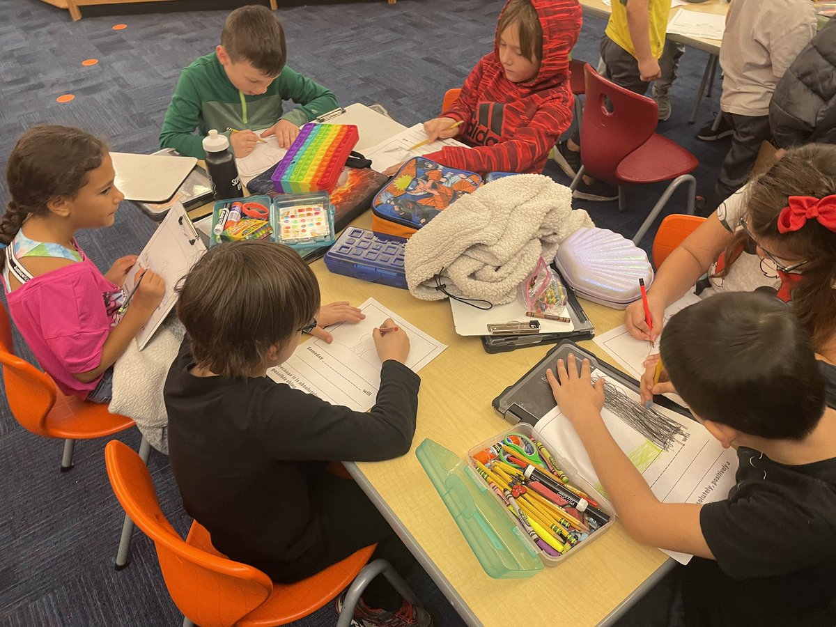 MrsJankord's tweet photo. Last minute we had no subs for 2 of my 3 sections of 2nd grade, so I pulled them all into the library and we read Hugo and the Impossible Thing and did some dreaming! ๐
So sweet to see all the things that they want to accomplish!
#LINCLions @Ottawa290 https://t.co/D0My90cmcC