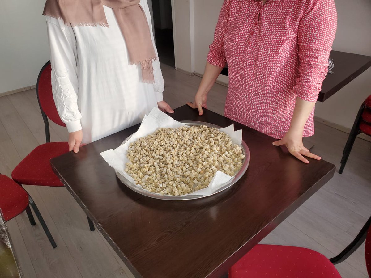 turkuaz_asbl's tweet photo. #Moien #Bonjour #Luxembourg
Puisque nous sommes une association à but non lucratif, nous bénéficions des activités de nos membres.
Nous tenons à remercier nos membres féminins pour leur artisanat traditionnel MANTI.
Merci pour vos efforts https://t.co/IgOQoav6Ti