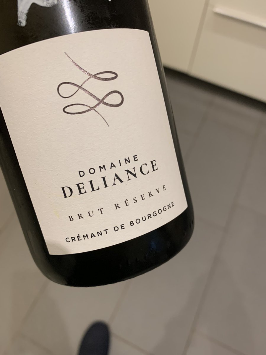 Sparkling wine and slippers #thatshowiroll