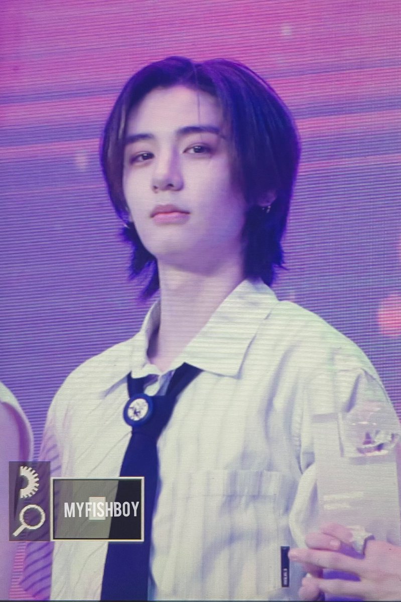Myfishboy1020's tweet photo. 231118 SUPER SOUND FESTIVAL
#BOYNEXTDOOR #보이넥스트도어 
#LEEHAN #이한 https://t.co/JwhEOKqRJS