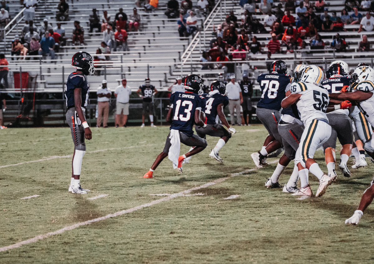 Toboris "Tbo" Simpkins💸 tweet media