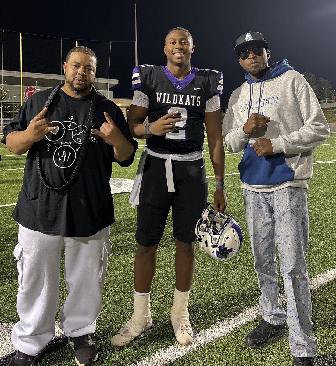 ADProblemSolver's tweet photo. Congratulations #DjLagway and the Willis Wildkats‼️ They ran through Tomball like a red light last night 
lol 🤘🏽💯🇨🇱💨🏈 #Already #KingdomBiz #936MoVeMeNT #AmazingGrace 
#WalkByFaithGang🤞🏾 @DJLagwayJr2 🔥💨 #RT @ProblemSolverTV @SameTeamHouston https://t.co/sgwGopB8RF