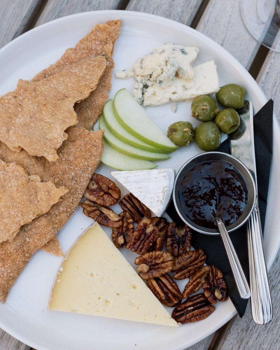 RT Lodge tweet media