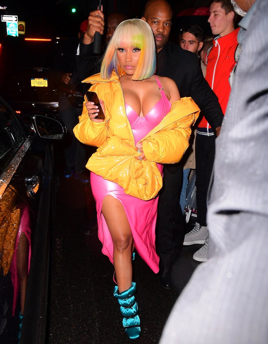 MINAJMEETDAWOO's tweet image. nicki minaj (2018).