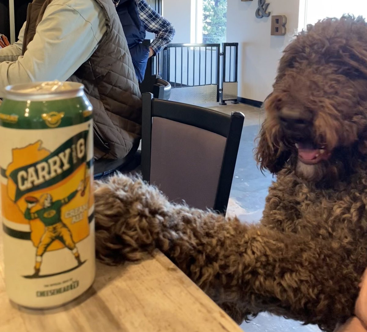 mleonhard's tweet photo. Walter Carries the G @bark_brew @AaronNagler #GoPack https://t.co/FO8VLJz6Gi