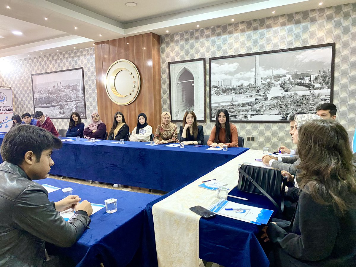 Türkmeneli Öğrenci ve Gençler Birliği (TÖGB) Erbil Kolu tarafından 12. sınıf öğrencilerine yönelik seminer düzenledi.