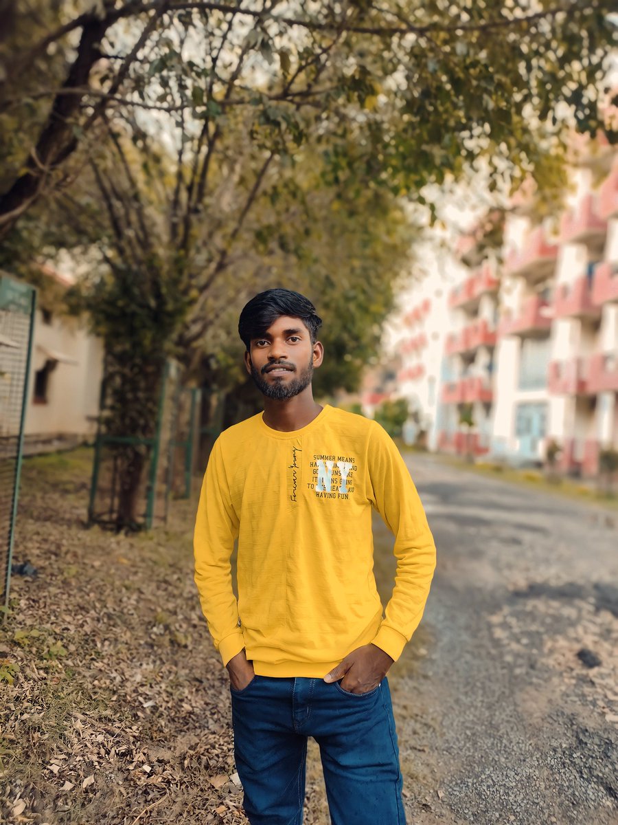 Brijeshpreet's tweet photo. “Let's spread some yellow love....💛
🔴 Pic credit - Shukla ♥️
.
.
.
.
.
.
.
.
#photography #photoshoot #pic #photo #modelphotography #photo #click #yellow #yellowstone #yellow💛 #lifestyle #style #fashionstyle #lovequotes #forver #brijeshpreet #brijesheart #happy #artist https://t.co/aBYLW8OxWh