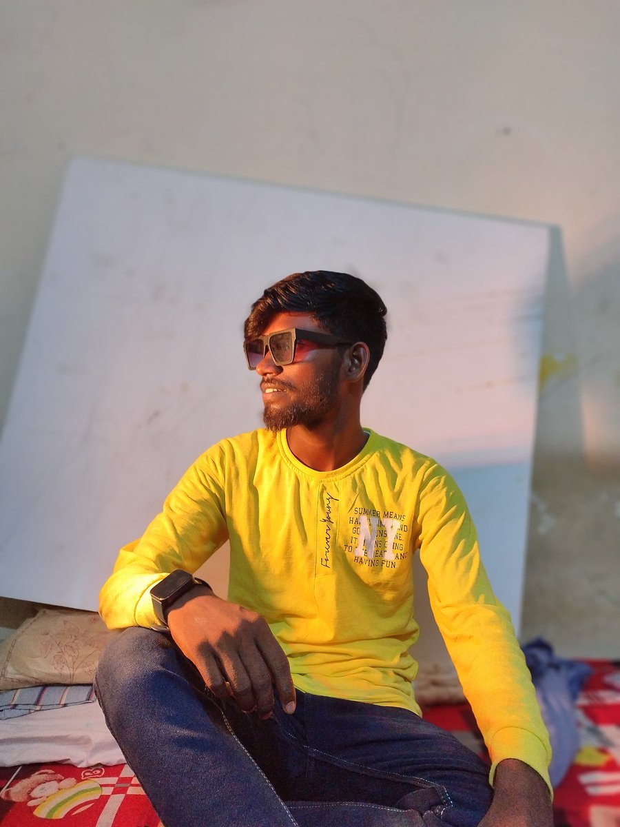 Brijeshpreet's tweet photo. “Let's spread some yellow love....💛
🔴 Pic credit - Shukla ♥️
.
.
.
.
.
.
.
.
#photography #photoshoot #pic #photo #modelphotography #photo #click #yellow #yellowstone #yellow💛 #lifestyle #style #fashionstyle #lovequotes #forver #brijeshpreet #brijesheart #happy #artist https://t.co/aBYLW8OxWh