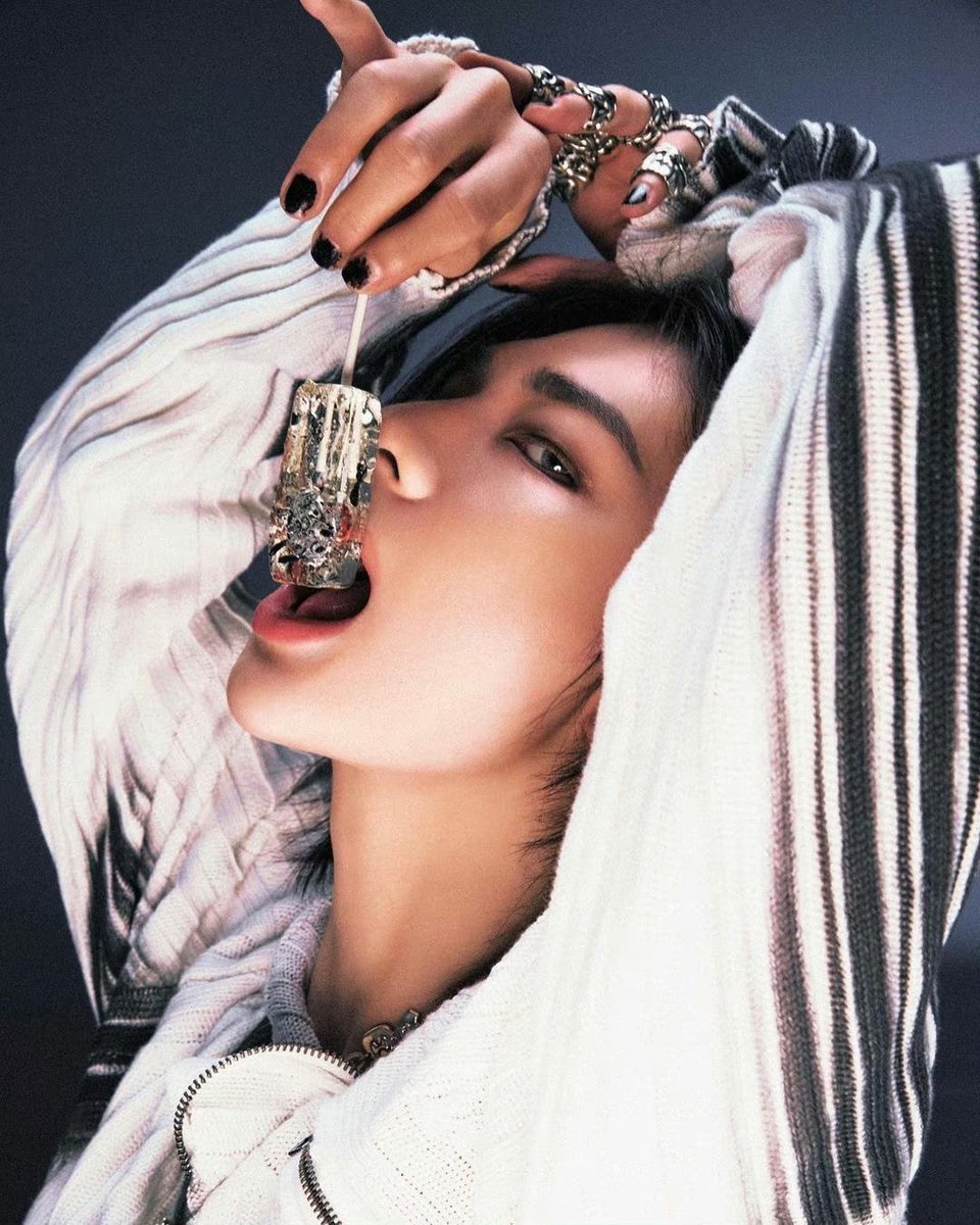 hyunjin pics (@hyunjinpost) on Twitter photo 