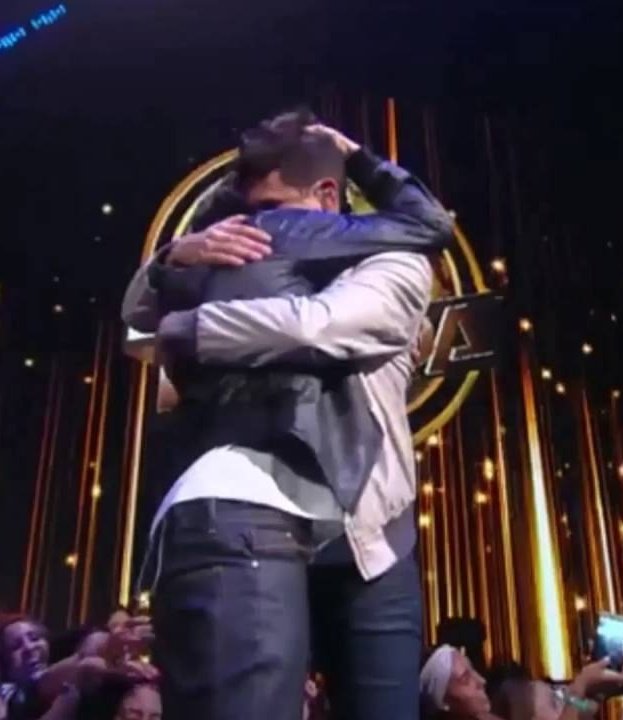 onlyzelev's tweet photo. desde el inicio hasta el final,para mí siempre serán la amistad más profunda e importante en mi vida😭🤍 https://t.co/2T0Titsajp
