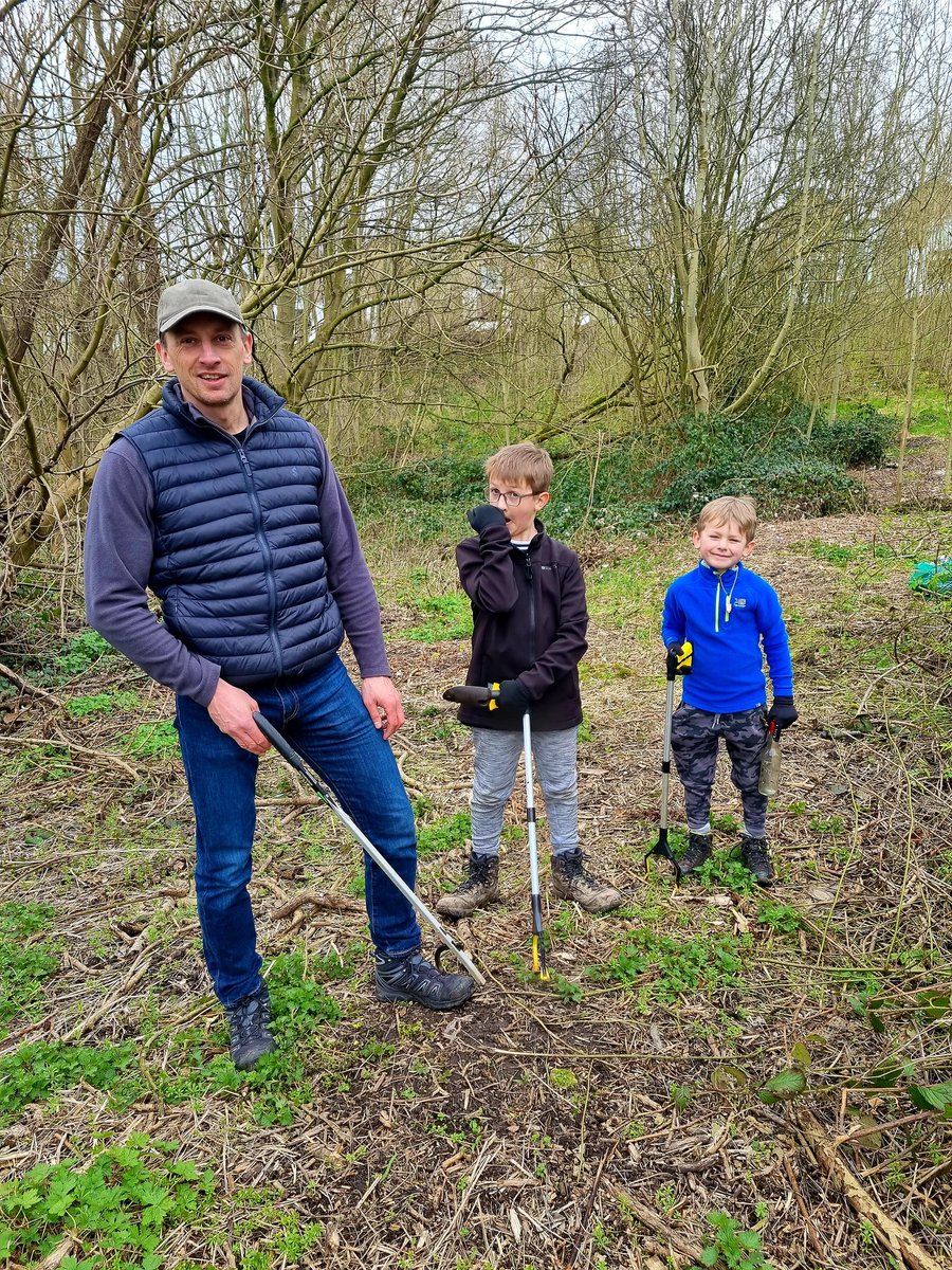 Please come and help at the next <a href="/FOStJohnsWood/">Friends of St John's Wood</a> litterpick planned for tomorrow 1pm Sunday 19th November. Meet at Overfields or Boothfields entrance to Wood. All welcome. Thanks to <a href="/KnutsfordTown/">Knutsford Town Council</a> for the equipment #Knutsford #GreatBritishCleanUp #Litterpick