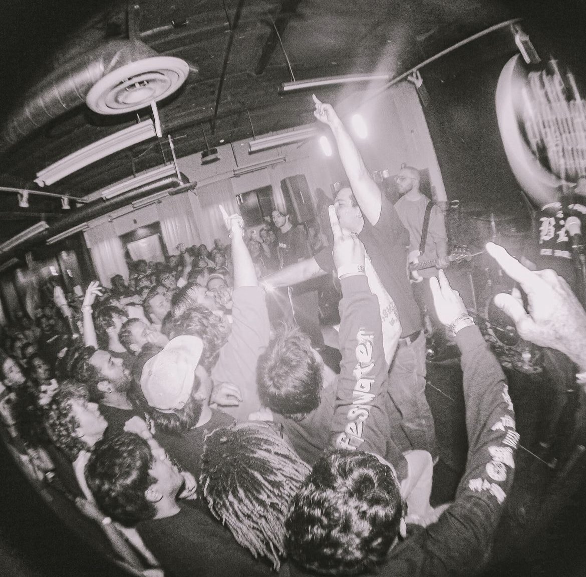 koyolihc's tweet photo. Midnight Hour was lit as fuck. Huge respect to the 818, In Time, Absinthe Father, Mongrel, and Momentum! Running it back today with a sold out Chain Reaction gig. https://t.co/gvuIlPYPNn