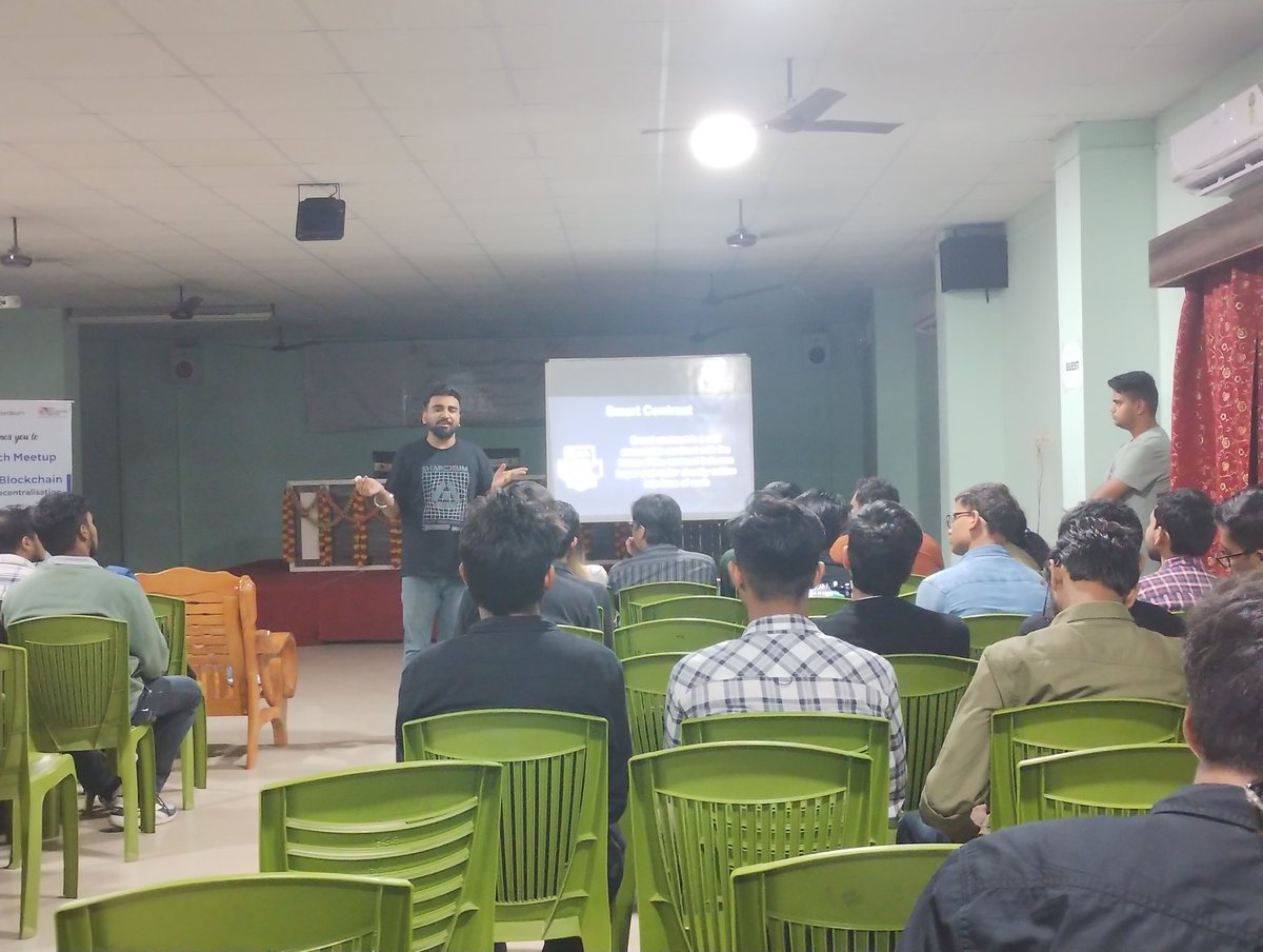 AnuragPrasoon's tweet photo. Just had an incredible time at the blockchain event! 🚀 Explored the fascinating world of #Web3 and met some crazy web3 guys 🔗💻 The energy and innovation in the space are mind-blowing! 🤯⚡
cc: @shardeum @ogclubdao @LoveneeshDhir  #ProofOfCommunity #LearnWithOG https://t.co/WhXzsN4LnF