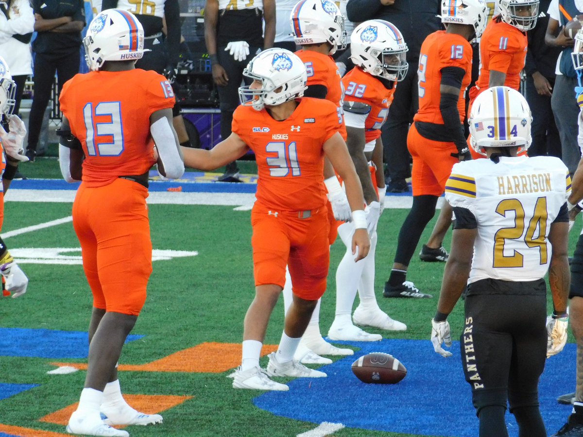 A. Bertha Halfmann tweet media