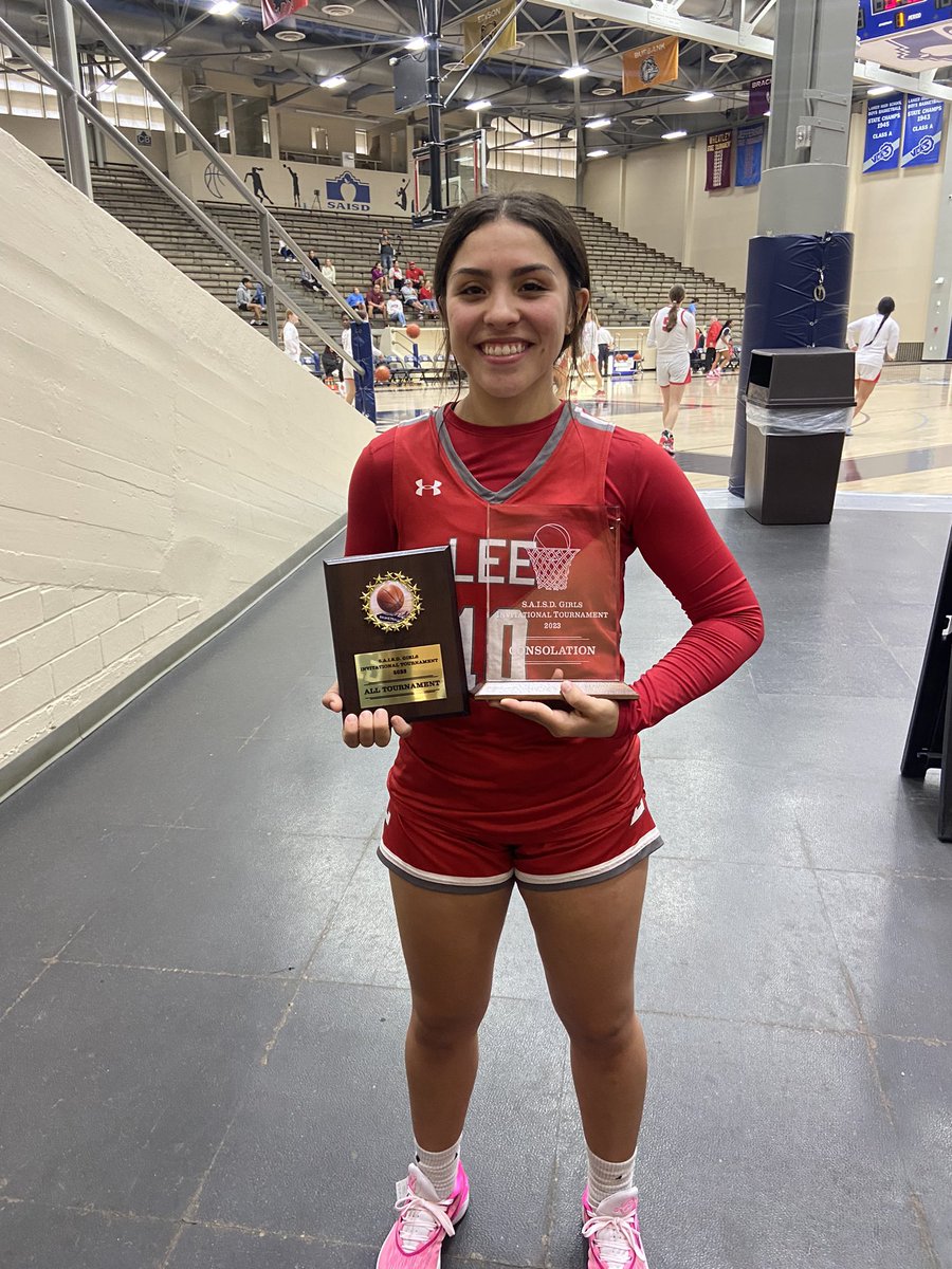 Two down..one more tourney to go! Proud of this #Team‼️ They continuously #RunAsOne. 
Came back strong form a loss on Thursday, and finished the tourney 3-1. 🏆

🏀Shout out ‘24 <a href="/debihernandez34/">debi hernandez</a> for being selected to the All-Tournament team.