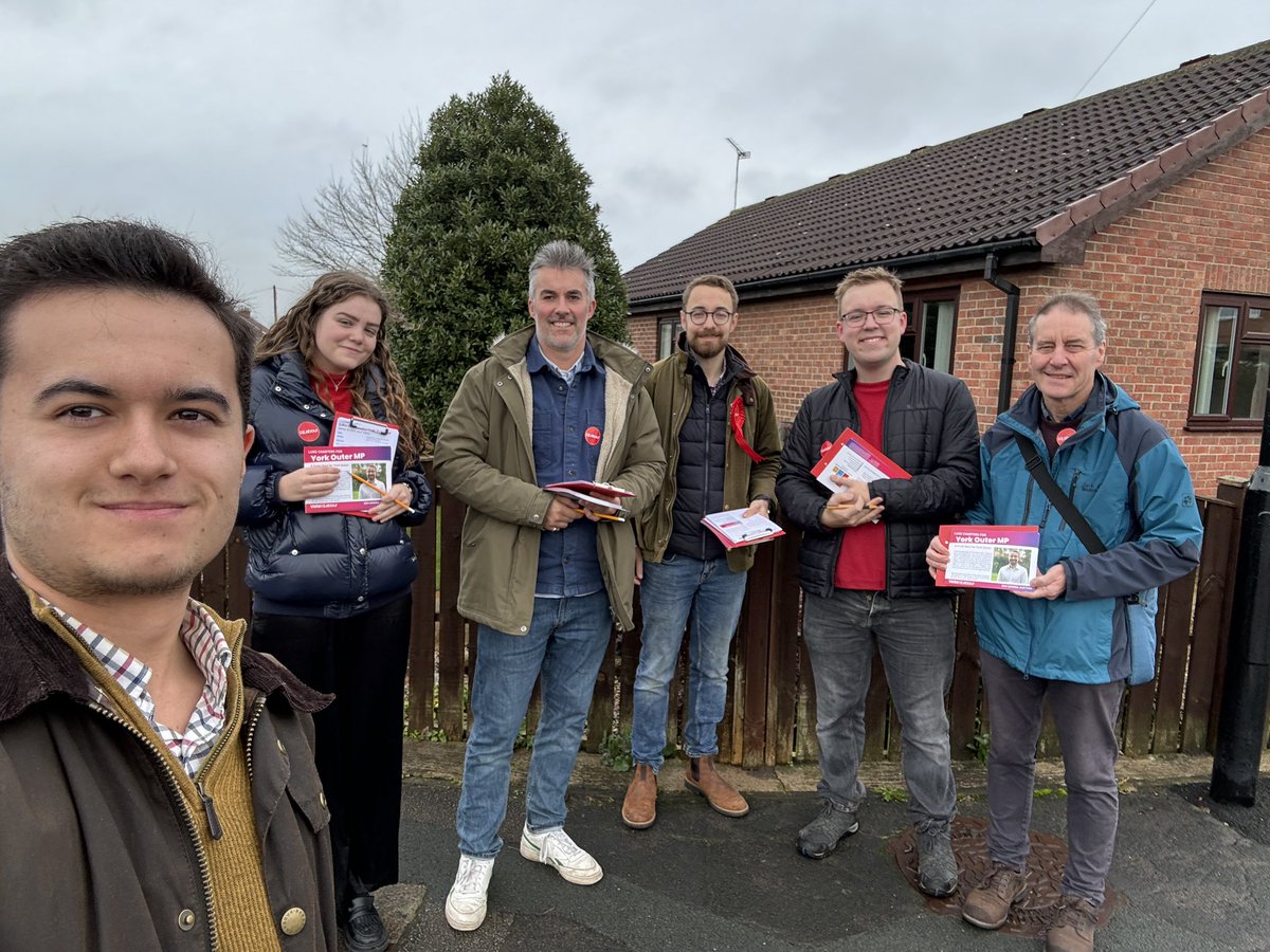 lukejcr's tweet photo. We were out today in Haxby and in Strensall, speaking to voters about this chaotic Tory government.

Our communities are unimpressed by the failed Rwanda plan and bringing back David Cameron.

Change in York Outer is needed. We need a Labour MP here to truly represent people! https://t.co/T77IlPefZ8
