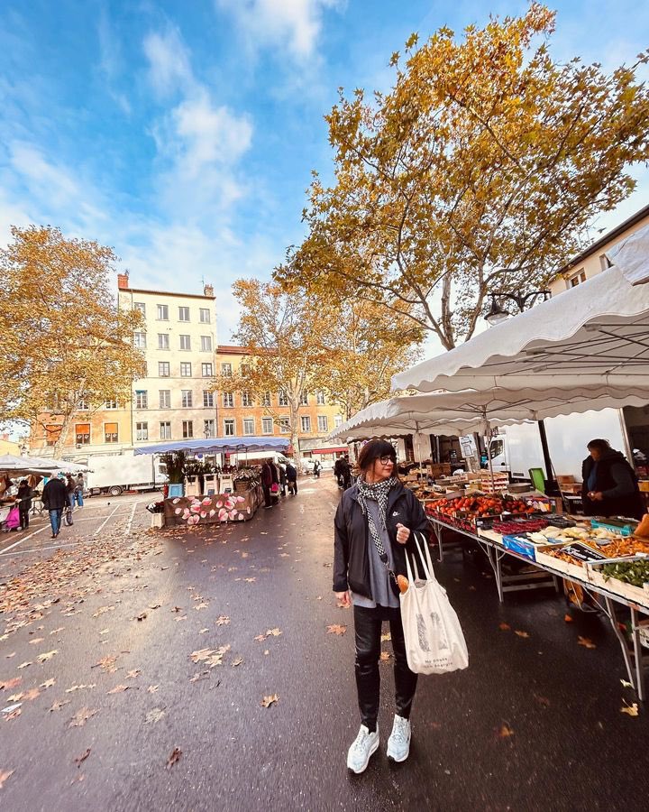 saradaebritz13's tweet photo. Mama in Lyon &amp; another win 🌸✨⚽️ https://t.co/Aimi9cEF48
