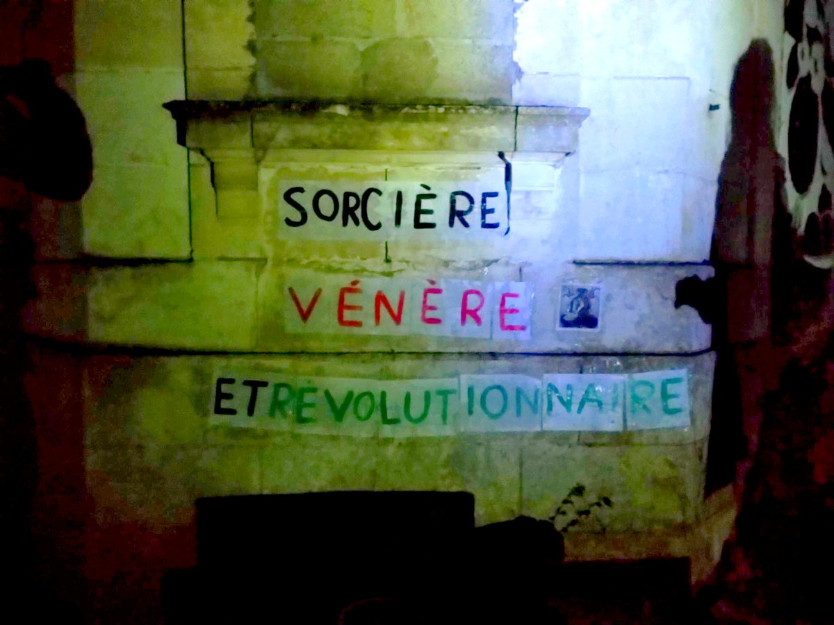 xrFrance's tweet photo. ♀️ Car oui, chez #ExtinctionRebellion on est pas que "éco-terroristes" 😱, on est aussi "éco-féministes"

La preuve avec @XRPoitiers 👇 https://t.co/FZ8YDUjyky