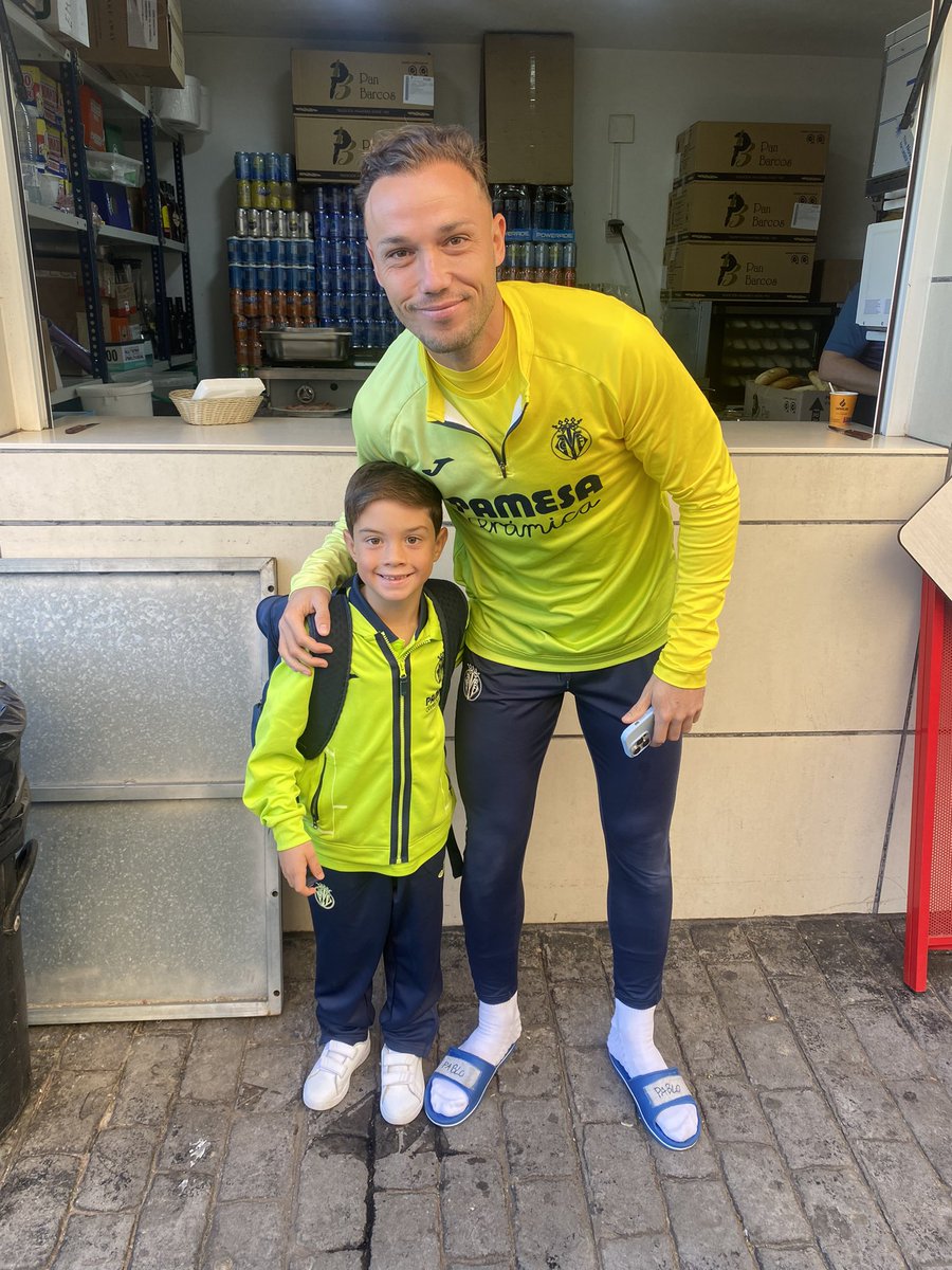 10oscarba's tweet photo. @VillarrealCF @pablo_iniguez19 Allí estaremos apoyando y animando al káiser. Si ganamos, le das tu camiseta al niño?? Vamos a x todas https://t.co/ciYxHGf5Io
