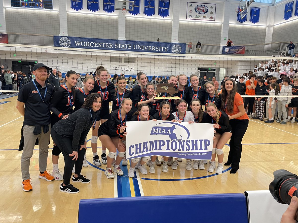 ihstigers's tweet photo. Your D4 Volleyball State Champs! https://t.co/m0NrbQyyMK