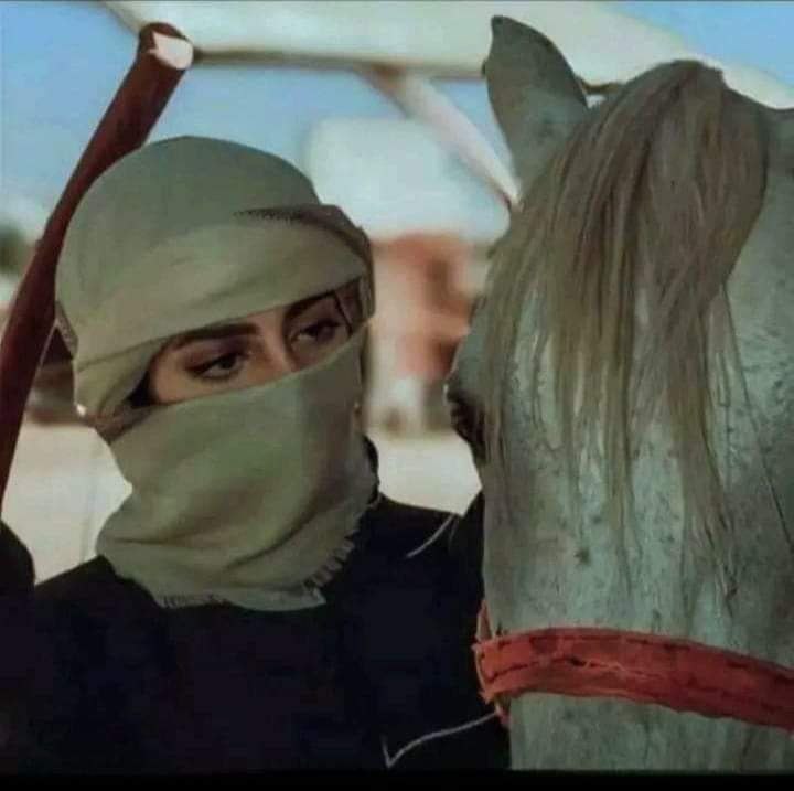 •--🍁🍂--•
      .           .ıllıllı.ıl 𝄟 ıllı.ıllıllı. ‌‌

ومـآت #آلگلآمـ ومـآبقى غير آلقصـيد
آثري آلقصـيد يعيشـ #لآمـآت آلگلآمـ🎼🎻

•--🍁🍂--•
      .           .ıllıllı.ıl 𝄟 ıllı.ıllıllı. ‌‌