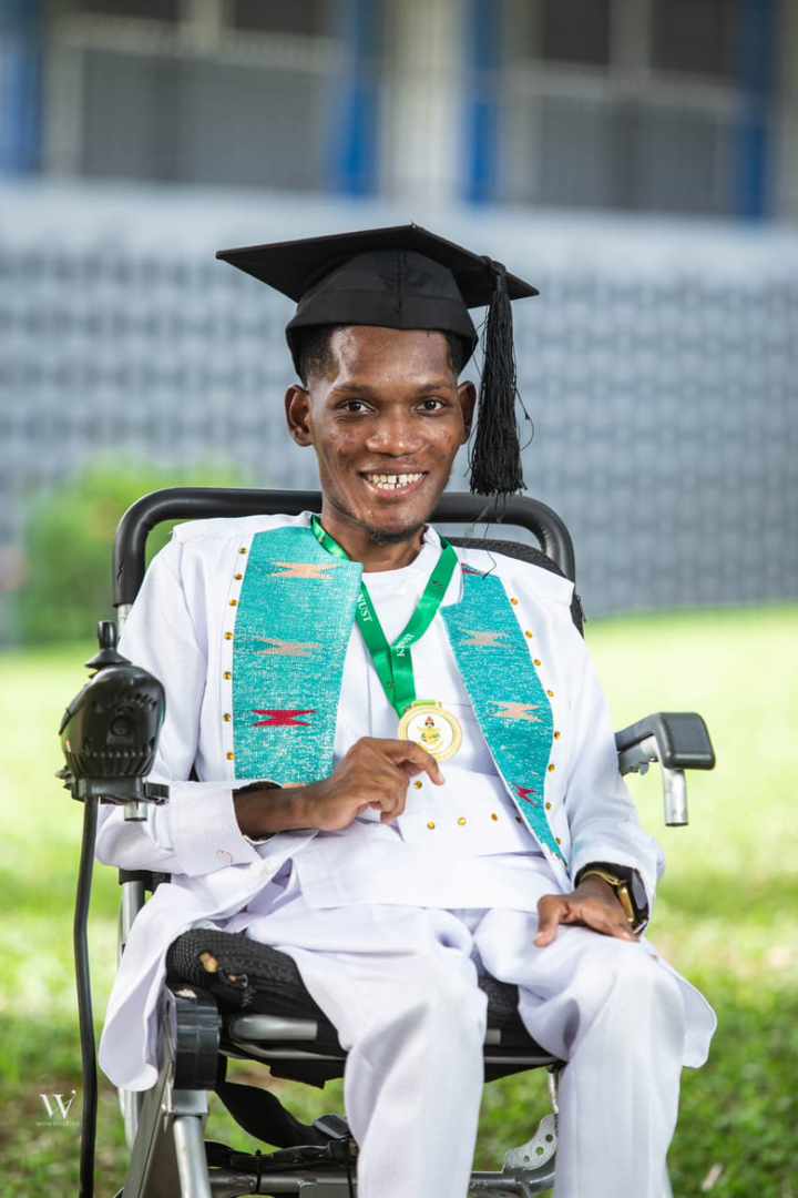 ef641229's tweet photo. Disability is about your mindset not your physical appearance. Congratulations 🎉 bro https://t.co/o21vH3tmoh