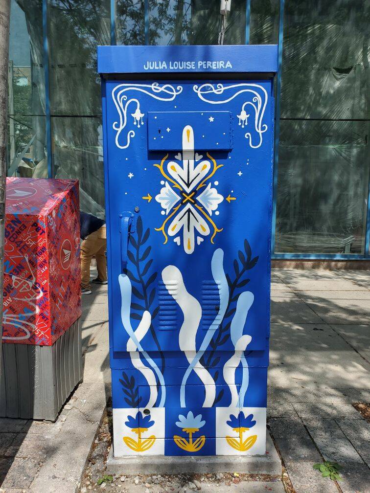 StART_Toronto's tweet photo. #StARTSpotlight 👩‍🎨

This artwork is part of 2023 #OutsideTheBox program and was painted by artist Julia Pereira (@ohlordyitsjulia) and is inspired by traditional Portuguese tiles. Make sure to follow Julia to see more of this artist's work!

📷: Lula Lumaj

#OutsideTheBox2023 https://t.co/2S6kHN43o5