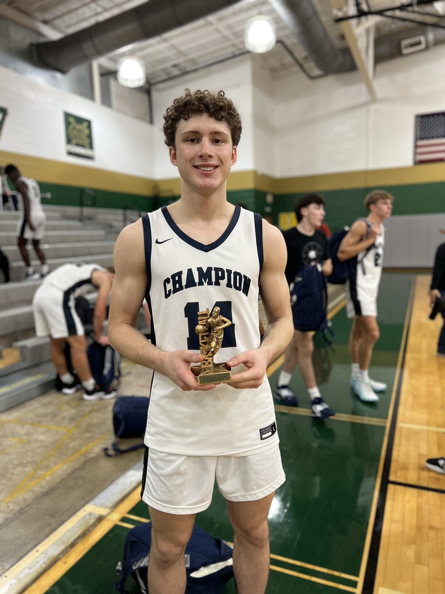 Senior Charlie Georgelos All-Tournament selection.  🏆🏀