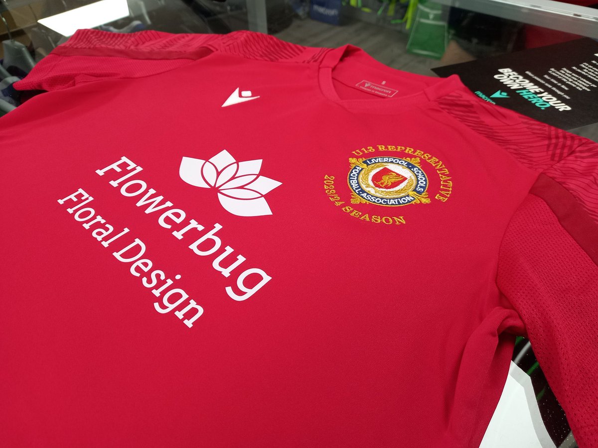 LpoolSchoolsFA's tweet photo. Here we are for our 23/24 season U13 Girls 🤩⚽️

Thank you to our shirt sponsor for the 5th year in a row of sponsoring one of the city’s representative squad again @Flowerbug_Lpool and @Macronnorthwest our kit supplier. The girls won 5-2 in @ESFANthWestCups today. https://t.co/aX36v6T4Wc