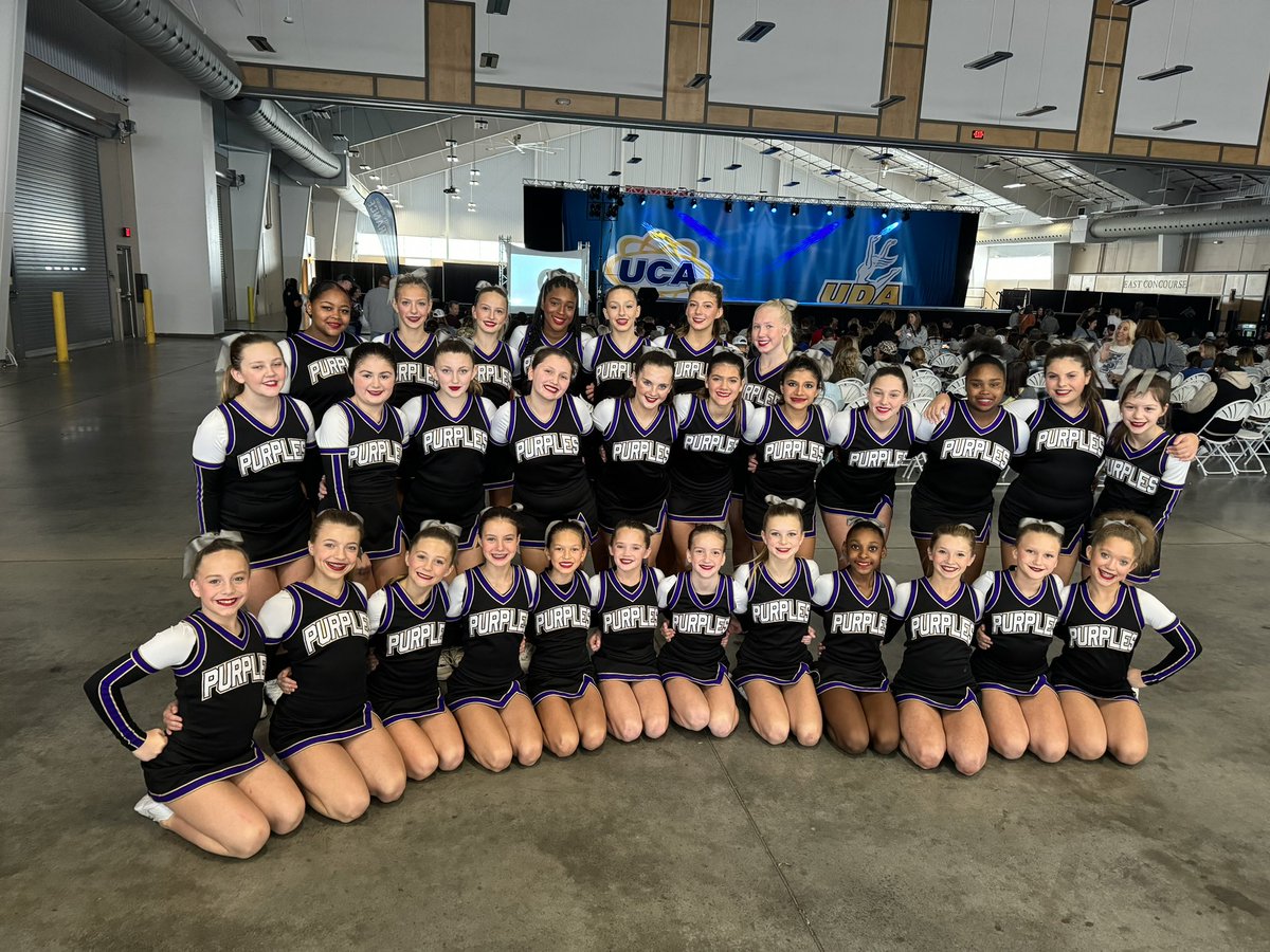 ✔️Nationals Bid Secured

TN Extreme Large Junior High CHAMPIONS 💜💛