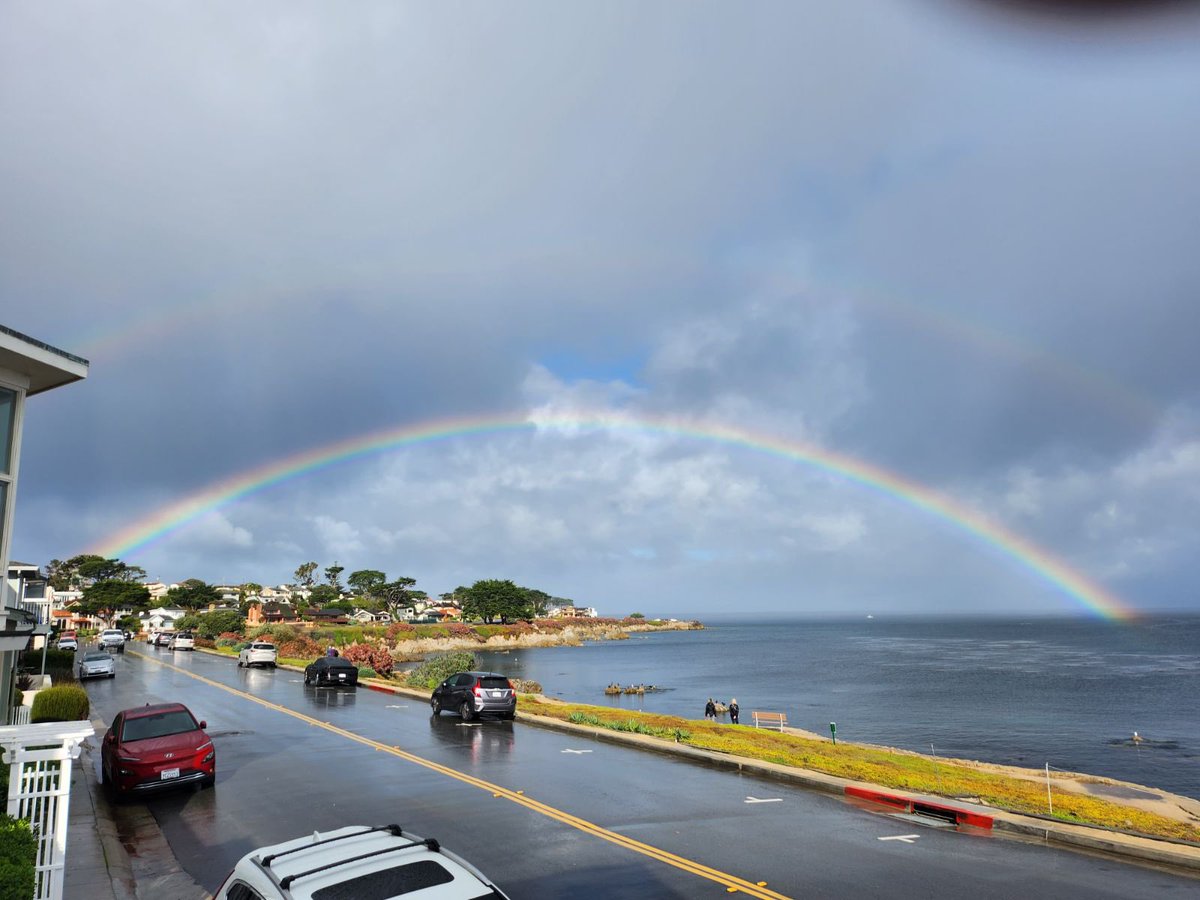 Beautiful rainbow in Pacific Grove this morning.  Photo credit Mary Wall
<a href="/NWSBayArea/">NWS Bay Area 🌉</a>