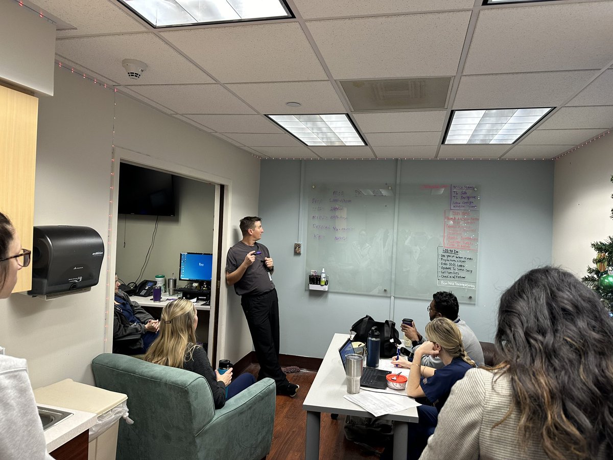 Where would we be without our amazing pharmacist 🐐 <a href="/NeyensRon/">Ron Neyens</a>!

Learning about our different icu infusion meds and how/when to use them

<a href="/MuscNeurology/">MUSC Neurology</a> <a href="/HolyCityNsgy/">MUSC Neurosurgery</a> <a href="/MUSCPharmRes/">MUSC Pharmacy Residency</a> 

#NCClife #FellowLearning