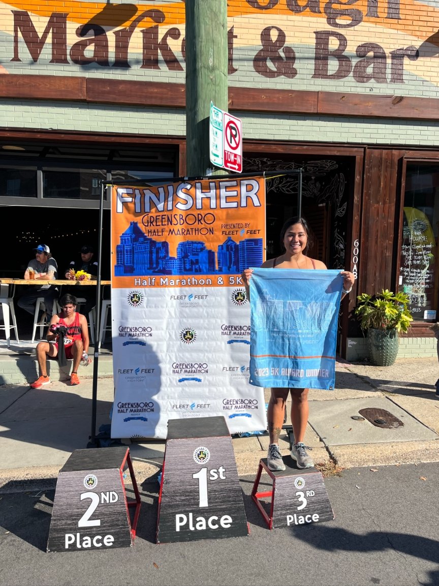 Kate1527712's tweet photo. Placed 3rd in my run today 🏃🏾‍♀️ https://t.co/09A8s6yiWt