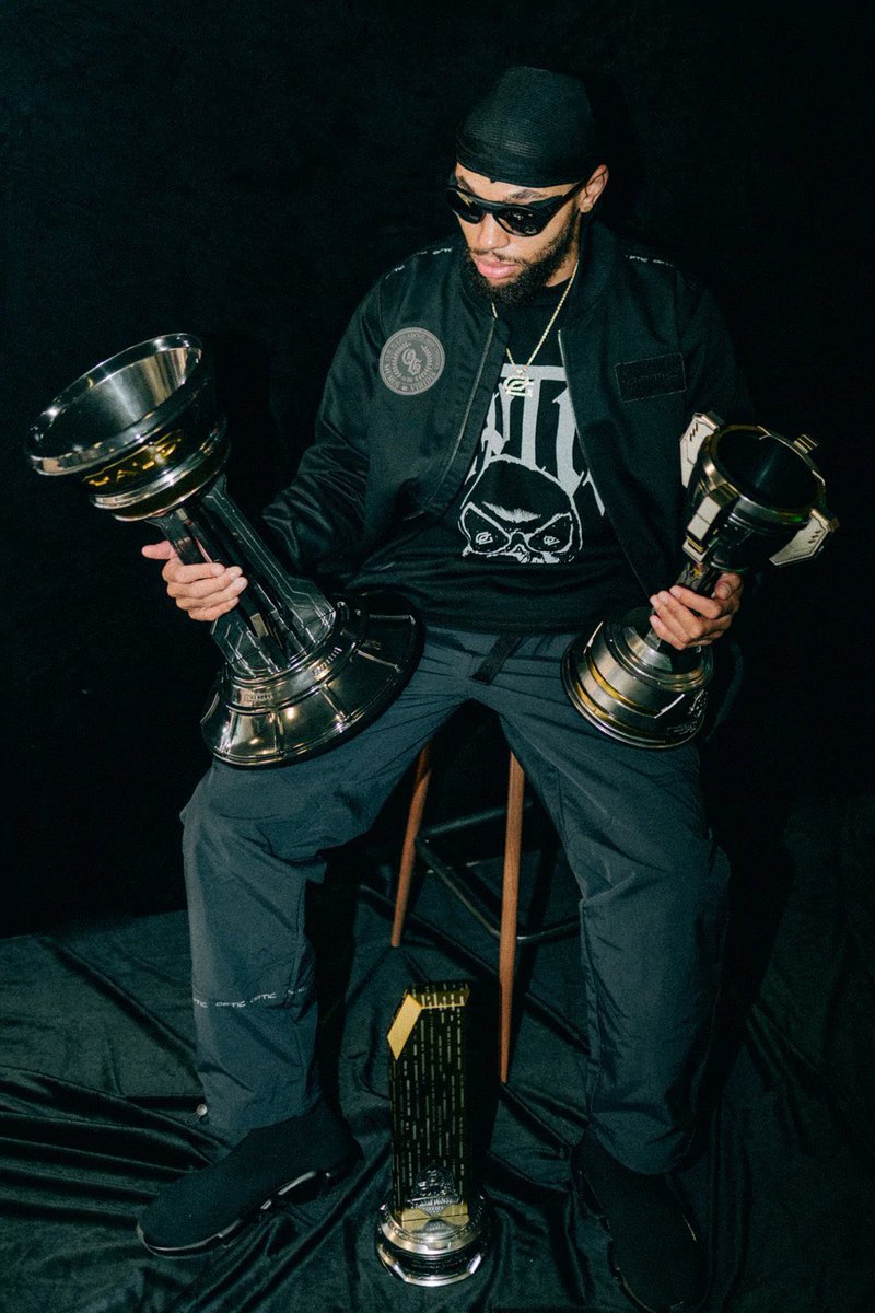 CarbonStats's tweet photo. aPG is one of 7 players to compete in 7 different Halo titles, with his first event going all the way back to 2006. Here are his placings over the years:

Halo 2
Events: 4
Wins: 0
Average placing: 31.0

Halo 3
Events: 13
Wins: 0
Average placing: 14.0

Halo Reach
Events: 8
Wins: 1
Average placing: 4.9

Halo 4
Events: 7
Wins: 2
Average placing: 2.9

Halo 2 Anniversary
Events: 8
Wins: 1
Average placing: 4.4

Halo 5
Events: 17
Wins: 0
Average placing: 4.6

*Halo 3 MCC*
Events: 6
Wins: 4
Average placing: 1.5

Halo Infinite
Events: 11
Wins: 4
Average placing: 2.6
