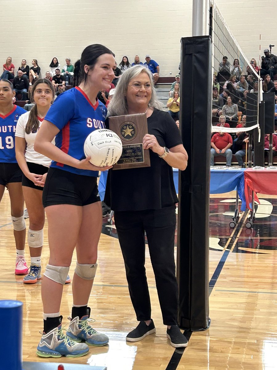 Gilbertindiansvolleyball tweet media