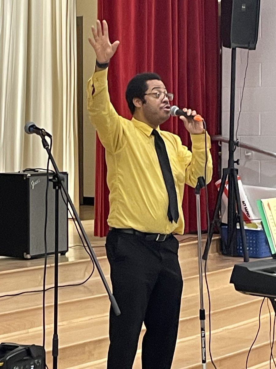 Rob Tracy tweet media