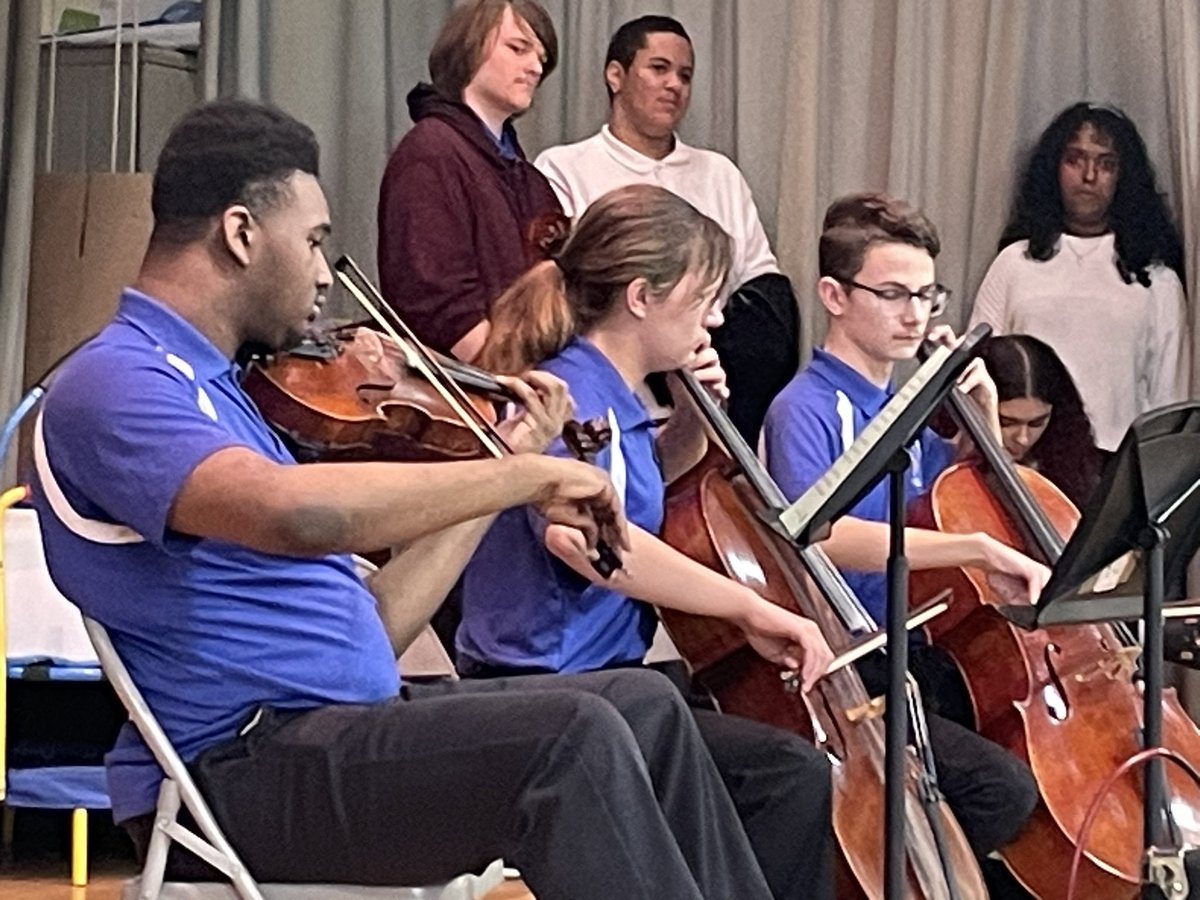 Rob Tracy tweet media