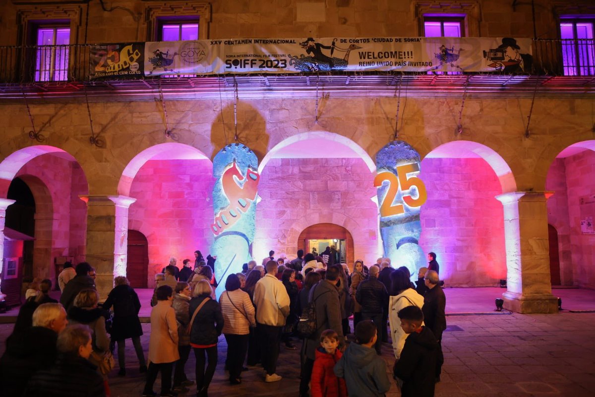 La actuación de <a href="/mararow/">Mara Row</a> abre la gala de clausura de #cortossoria23