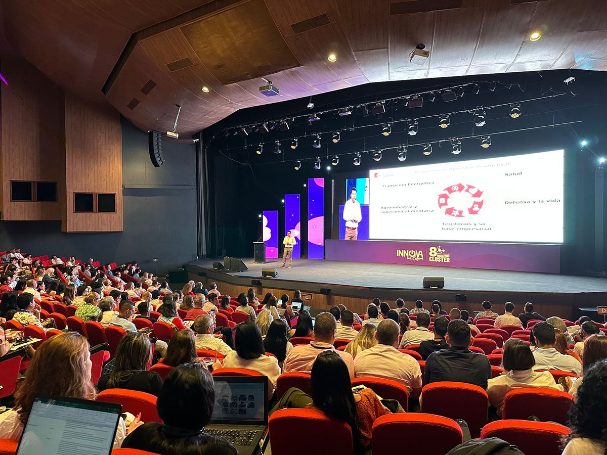 cccartagenaco's tweet photo. En el #CCCI se realizó Innova Latam, un encuentro que reúne a especialistas internacionales y una comunidad de profesionales alrededor de la innovación empresarial. 

Estos espacios contribuyen al crecimiento empresarial del país, a través de sistemas innovadores éxitos. https://t.co/3k8UleW5eF