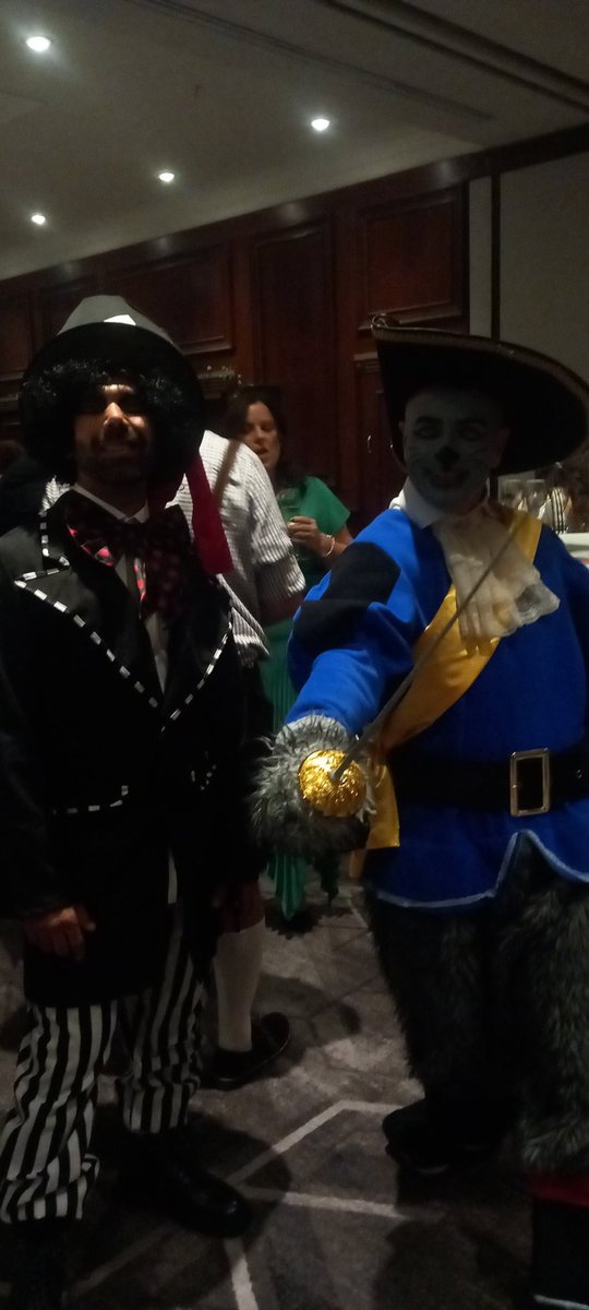 backuptrust's tweet photo. So many amazing costumes! We love our creative Back Up community.
#backupball https://t.co/lFcrWxD9Bu