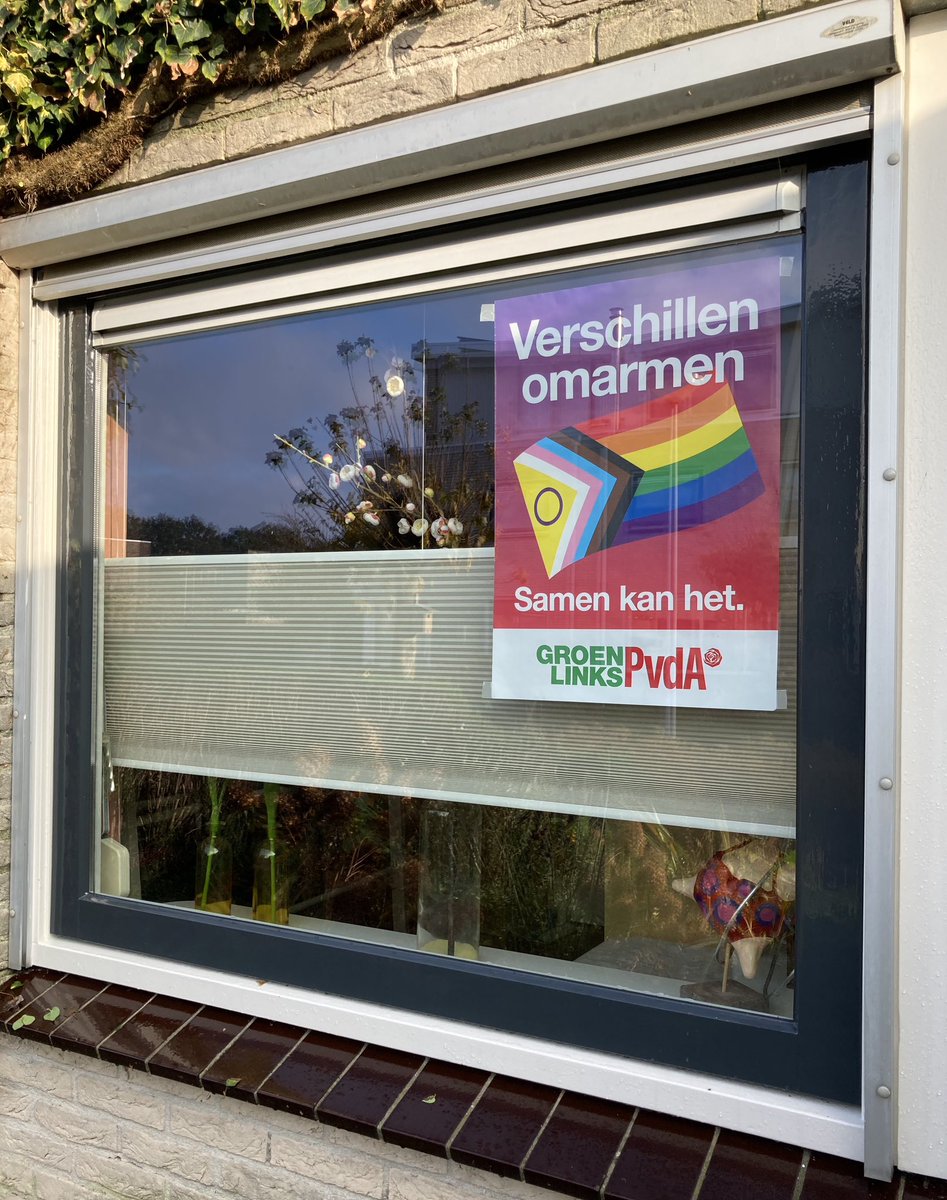 Trots dat ik deze poster voor mijn raam mag hangen! Samen kan het! <a href="/PvdAMeppel/">PvdAMeppel</a>  <a href="/pvdadrenthe/">PvdA Drenthe</a> <a href="/GLMeppel/">GroenLinks Meppel</a> <a href="/OBPvdADr/">Ouderenbeleid PvdaDr</a>
