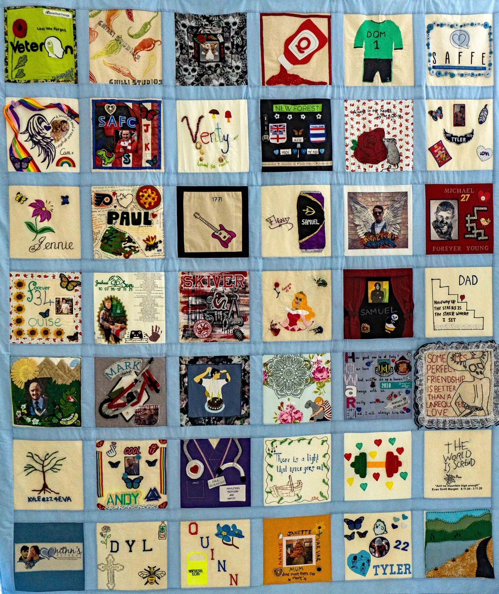 Here is our beautiful North East Speak Their Name suicide memorial quilt on #survivorsofsuicidelossday 120 squares crafted with ❤️ @NorthEast_STN @QuinnsRetreat #Newcastle #sunderland #durham #darlington #teesside