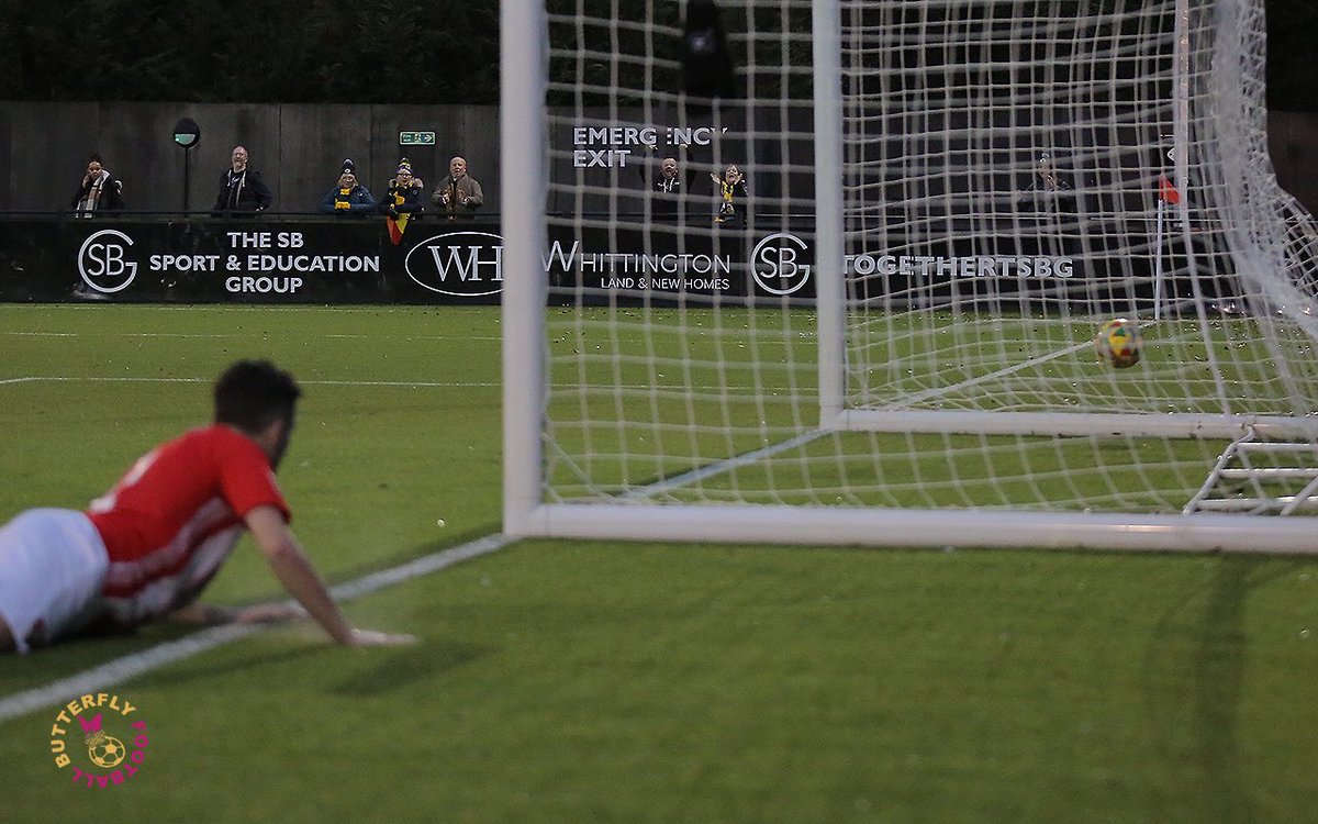 ButterflyFootie's tweet photo. All the love for @eromain1 first goal with @HorshamFC 💛💚

@wscountytimes @MarkSDunford @stevebone1 @mjrpole @SamPole14 @LardyArmy @domdipaola https://t.co/RSOBwA1MZj